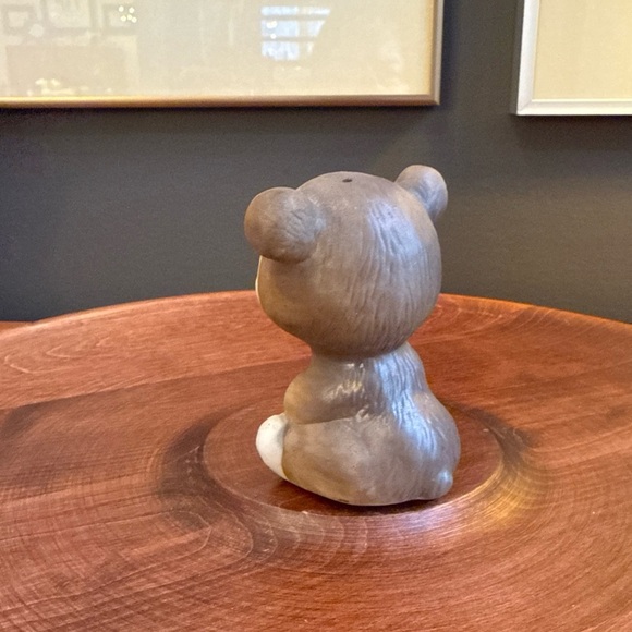 Vintage Lefton Porcelain Bear Figurine Anthropomorphic - Picture 4 of 7